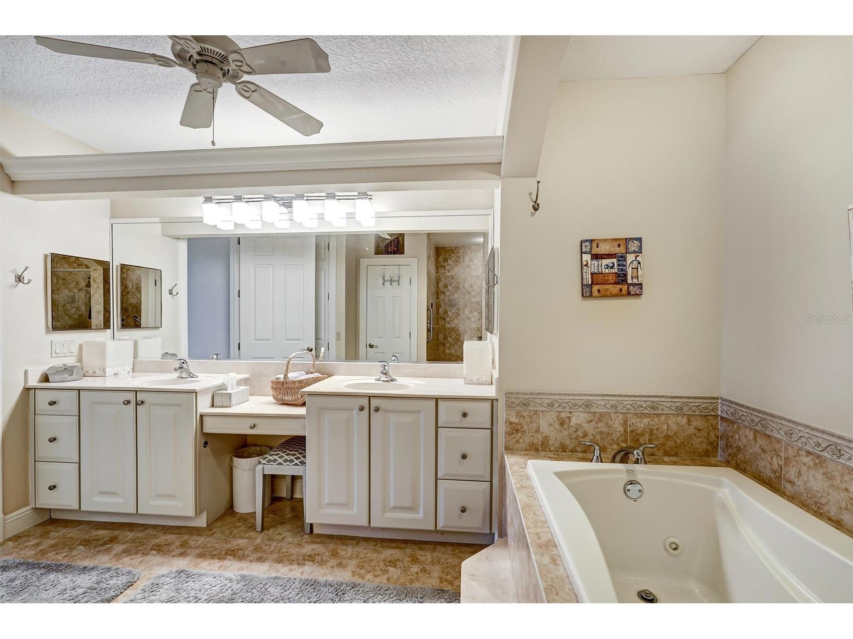 5110 Manorwood Drive #3D Sarasota FL 34235 TB8496957 image28