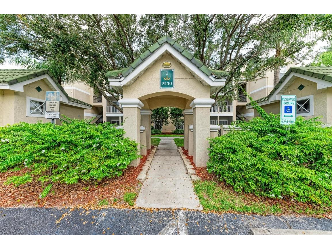 5110 Northridge Road #108 Sarasota FL 34238 A4575190 image1