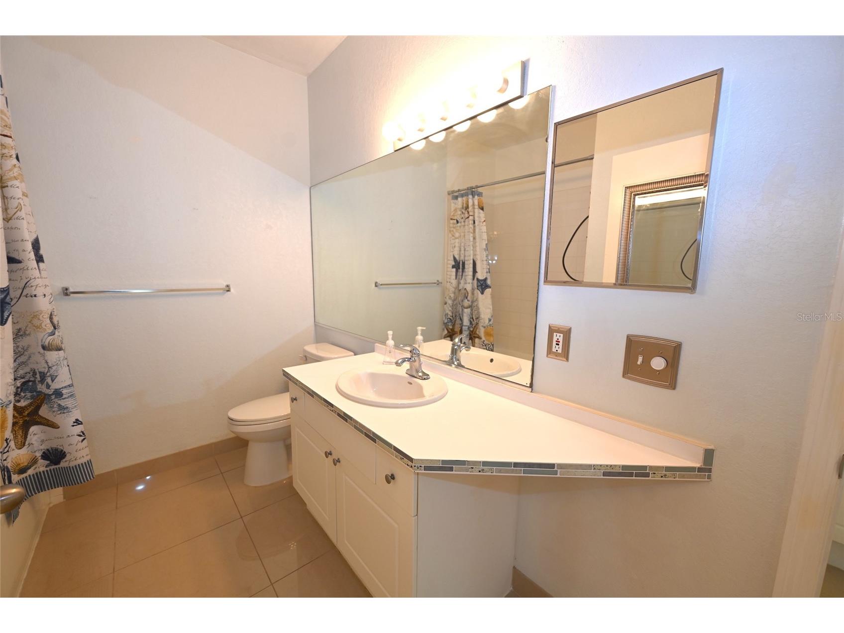 5110 Northridge Road #202 Sarasota FL 34238 A4691264 image23