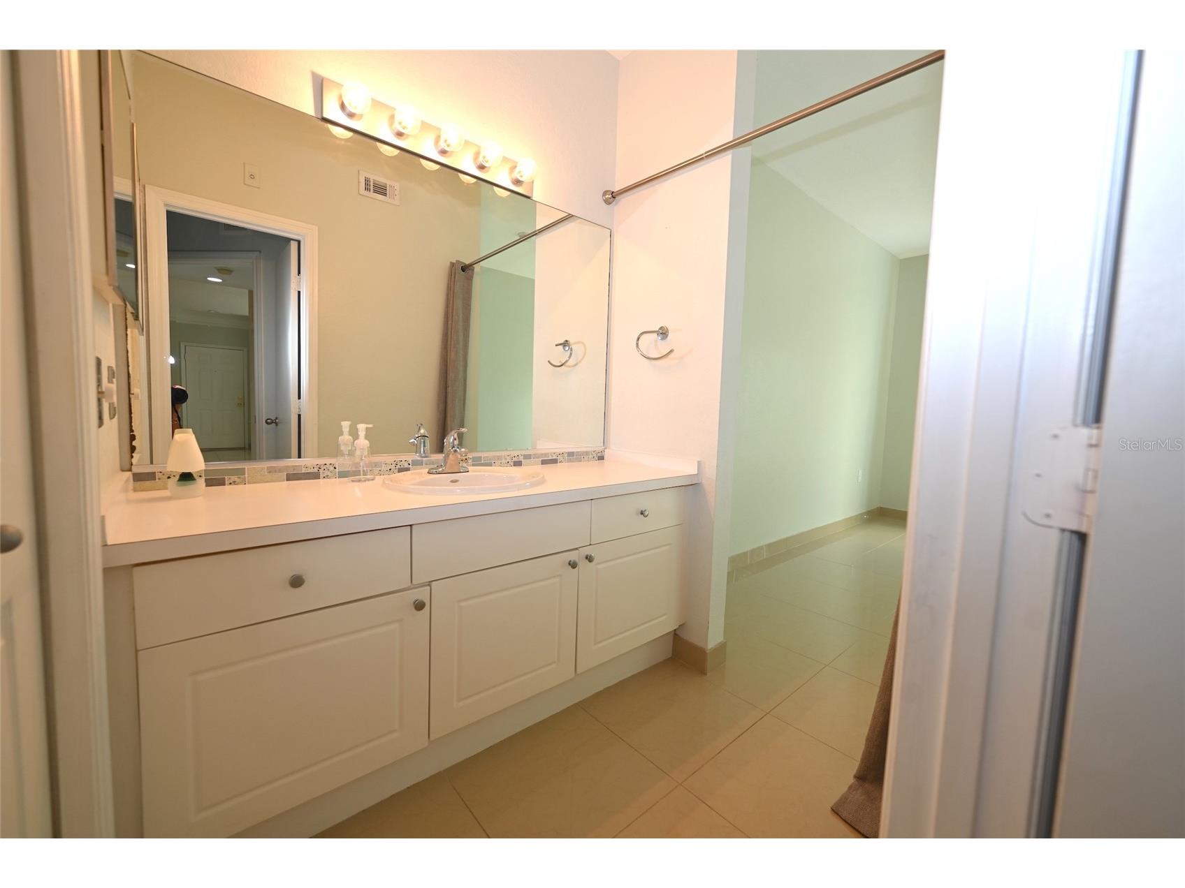 5110 Northridge Road #202 Sarasota FL 34238 A4691264 image24