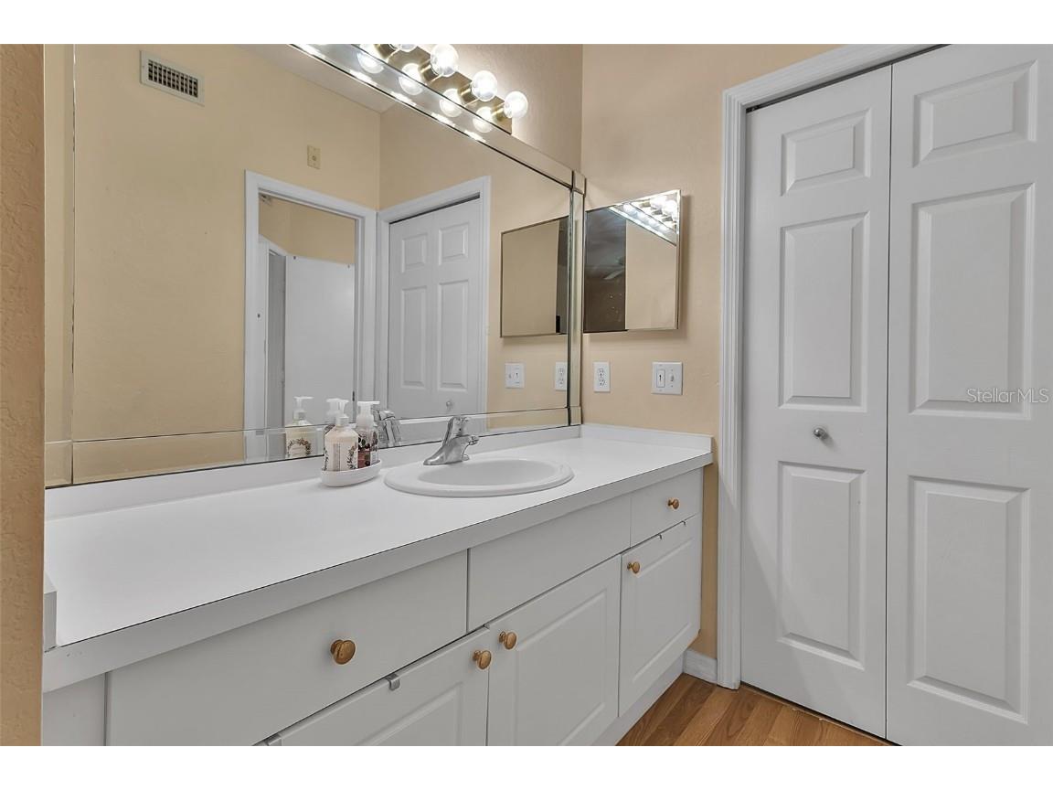 5110 Northridge Road #203 Sarasota FL 34238 A4664226 image29