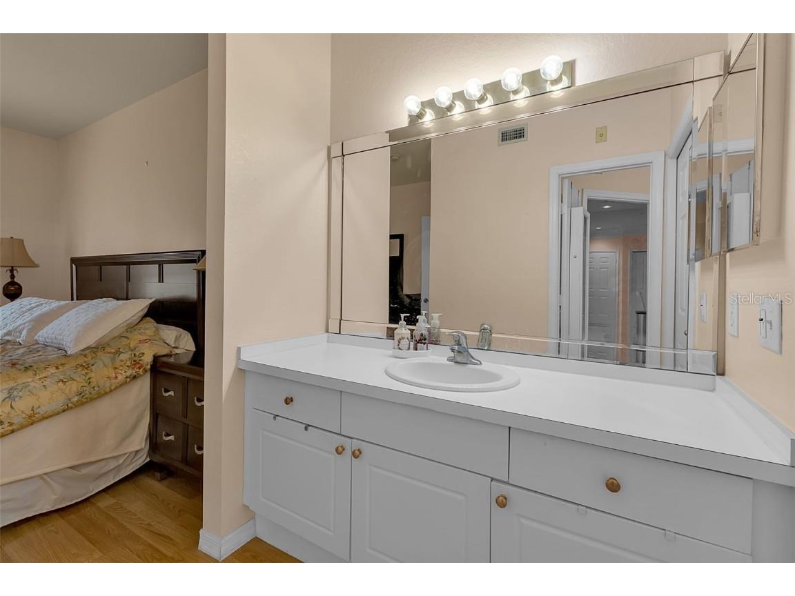 5110 Northridge Road #203 Sarasota FL 34238 A4664226 image30