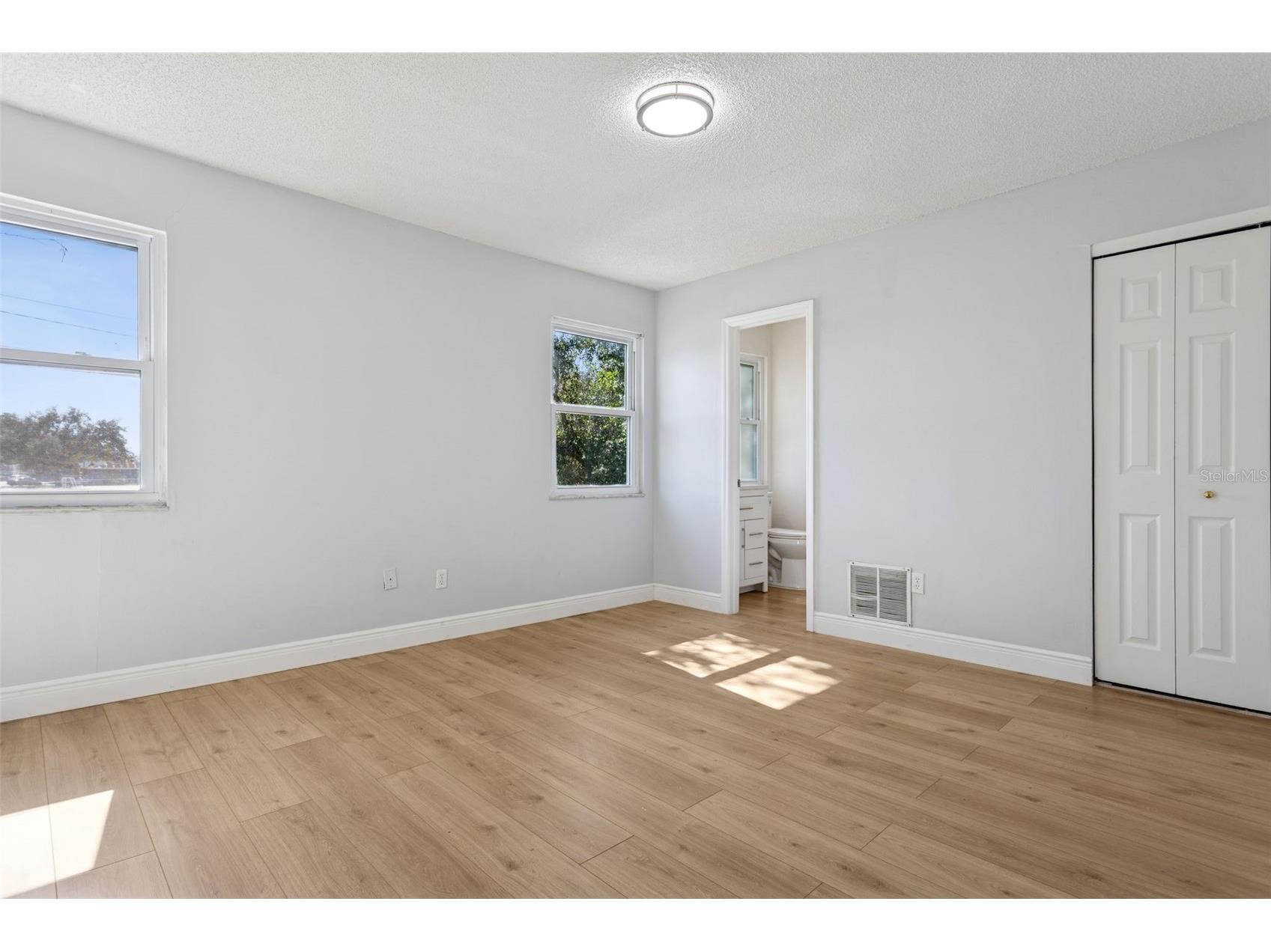 5110 Tennis Court Circle #86 Tampa FL 33617 TB8466695 image18