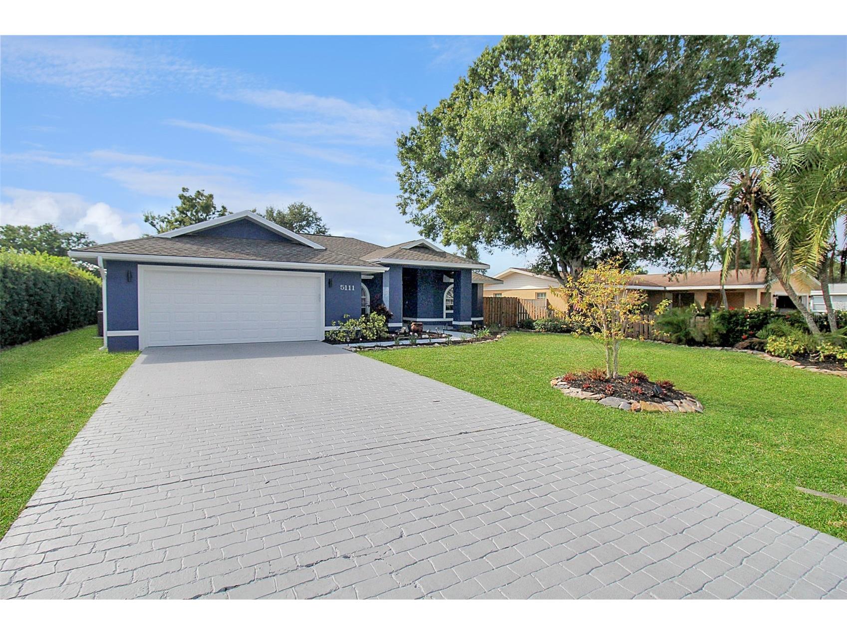 5111 13th Avenue Drive W Bradenton FL 34209 A4679913 image1
