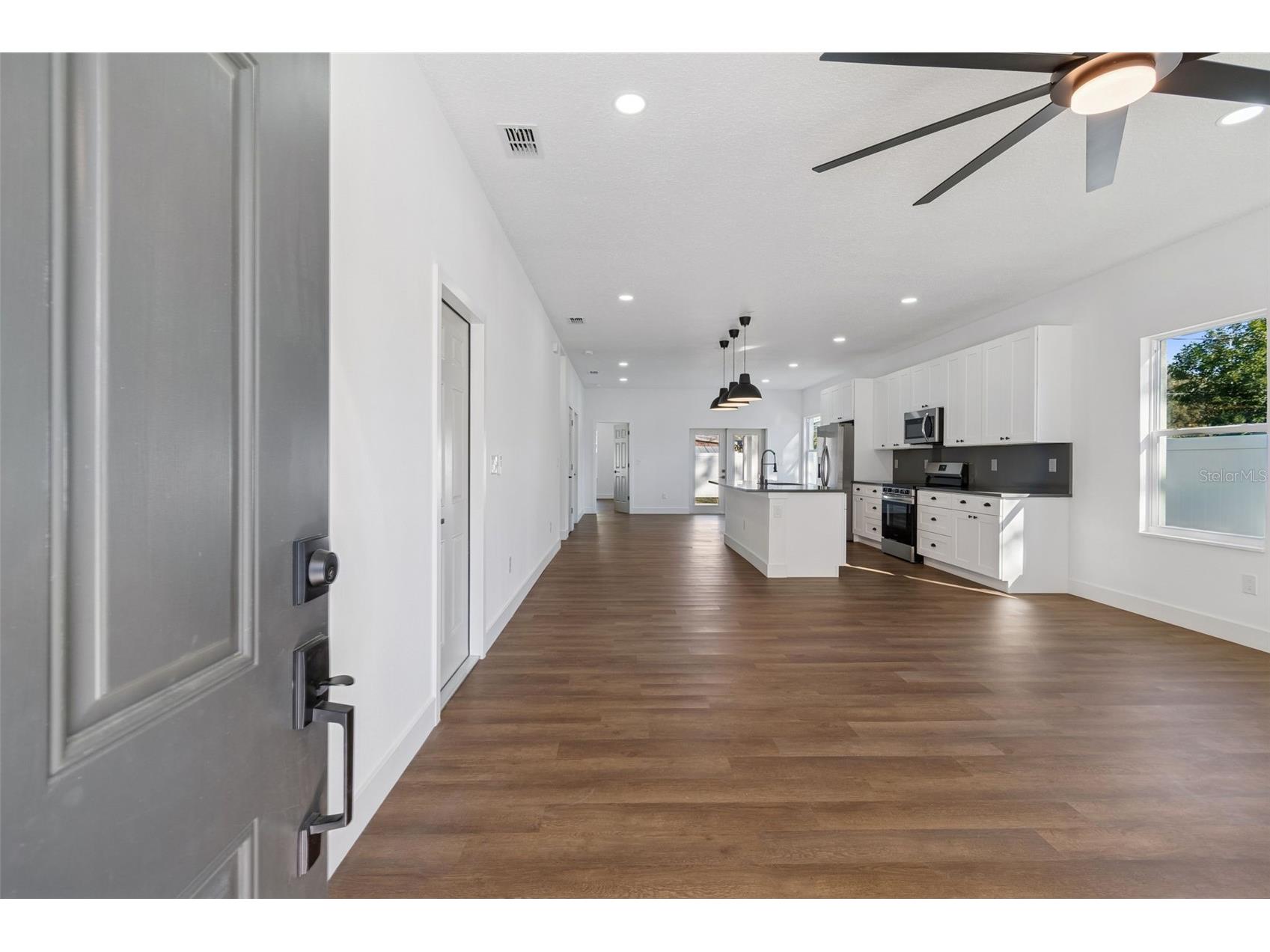 5111 68th Street N Saint Petersburg FL 33709 TB8485794 image14