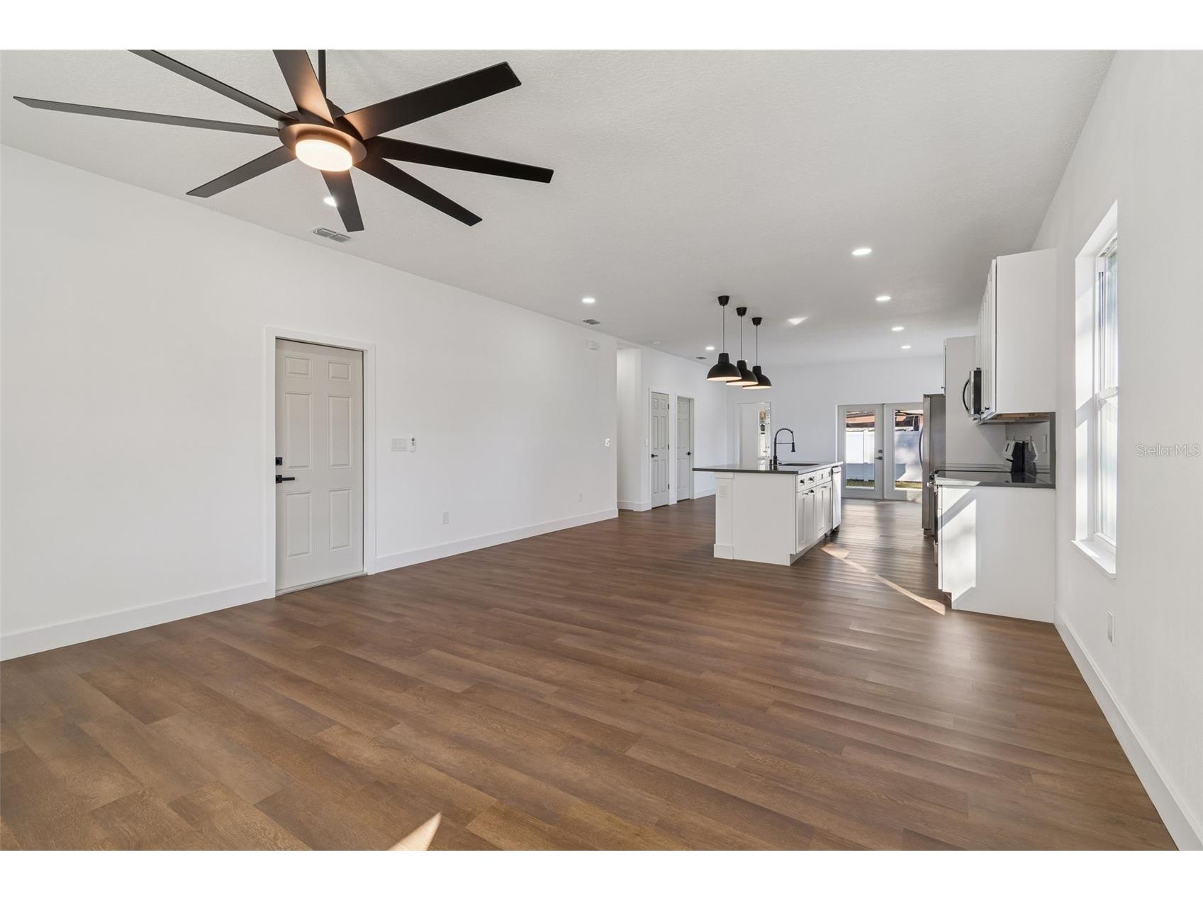 5111 68th Street N Saint Petersburg FL 33709 TB8485794 image16