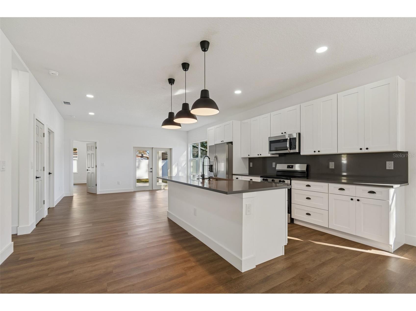 5111 68th Street N Saint Petersburg FL 33709 TB8485794 image20