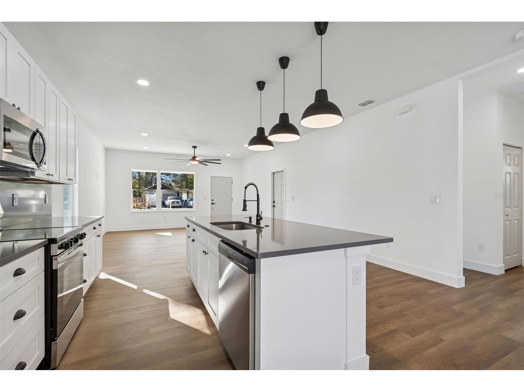 5111 68th Street N Saint Petersburg FL 33709 TB8485794 image24