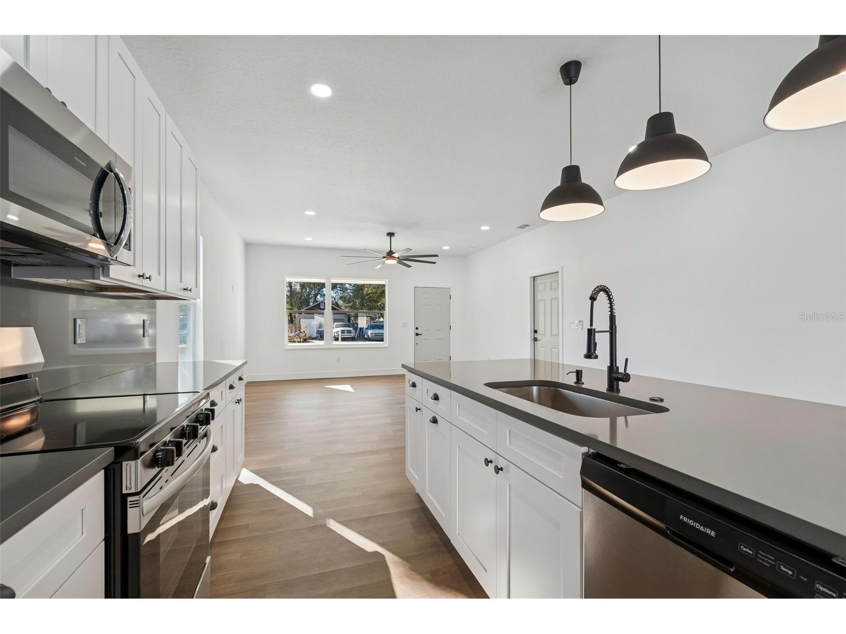 5111 68th Street N Saint Petersburg FL 33709 TB8485794 image26