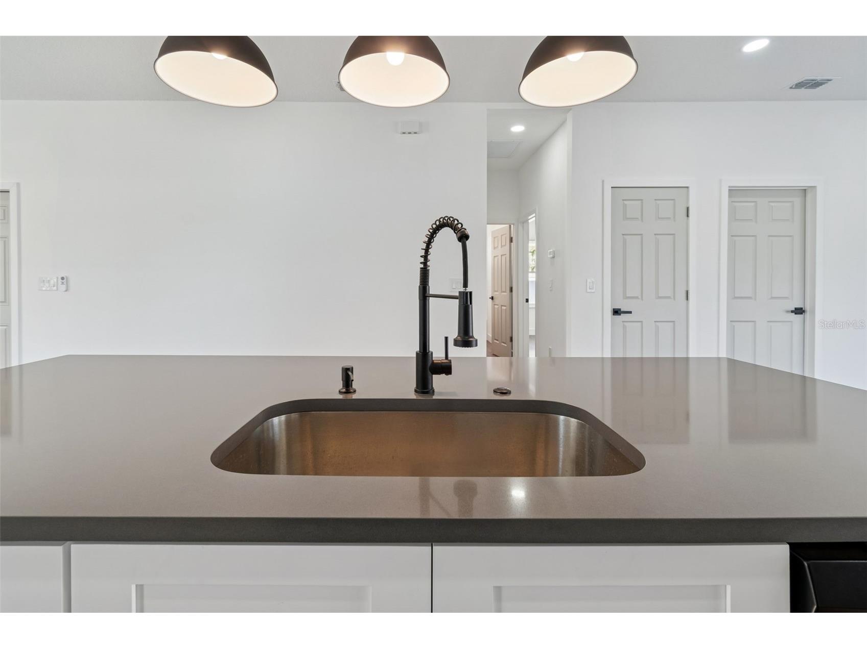 5111 68th Street N Saint Petersburg FL 33709 TB8485794 image27