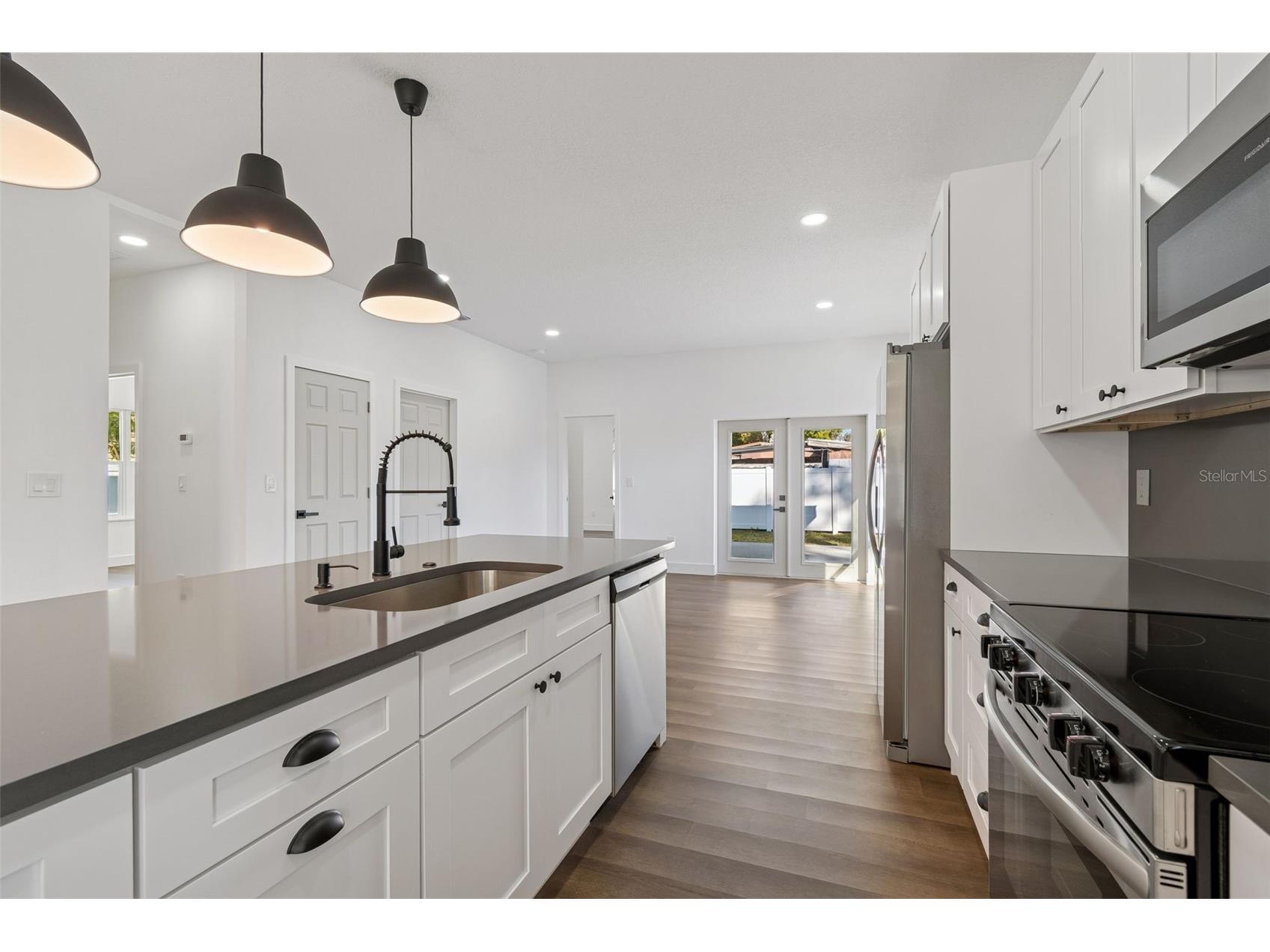 5111 68th Street N Saint Petersburg FL 33709 TB8485794 image28