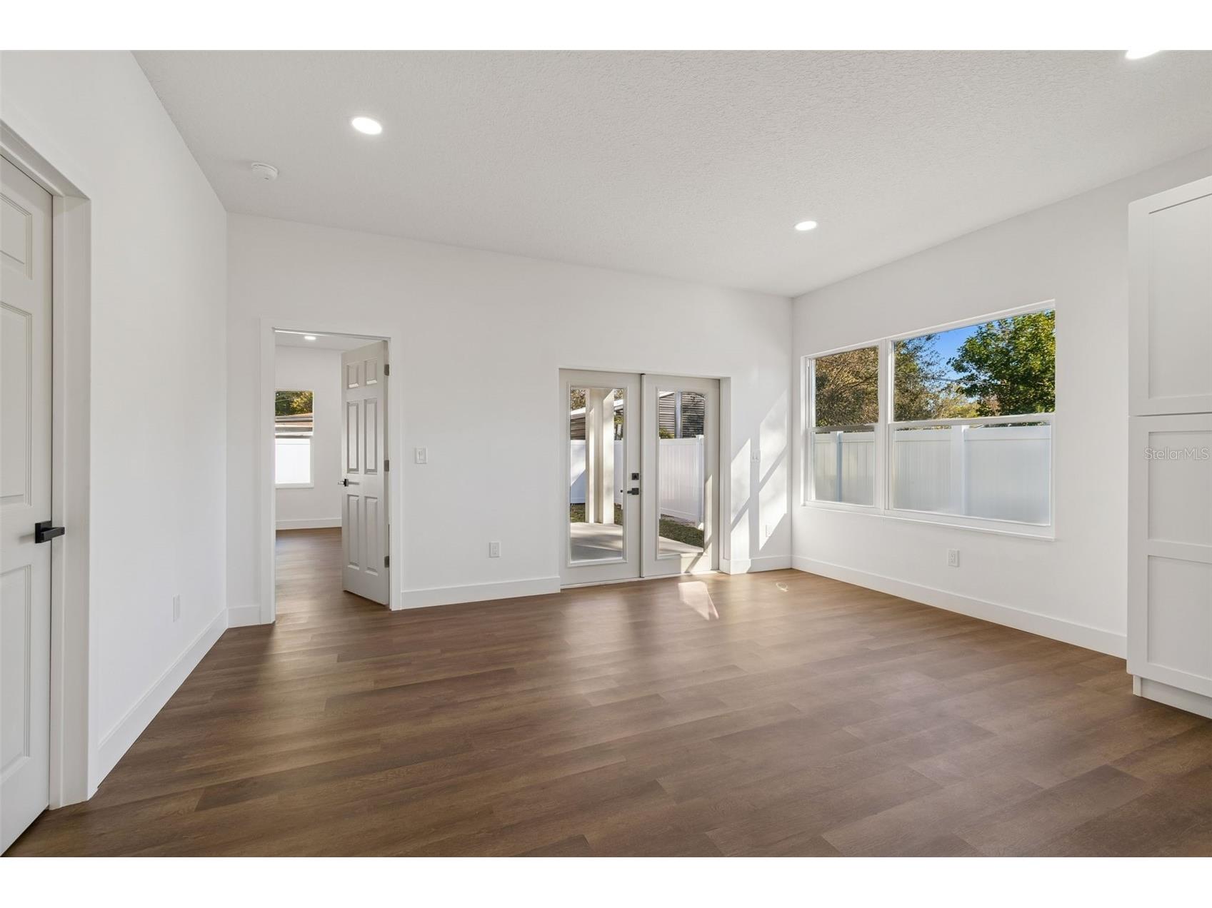 5111 68th Street N Saint Petersburg FL 33709 TB8485794 image31