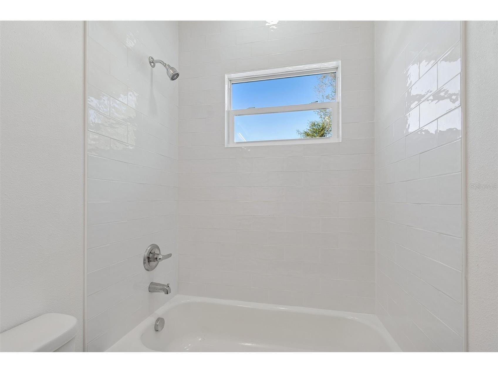 5111 68th Street N Saint Petersburg FL 33709 TB8485794 image52