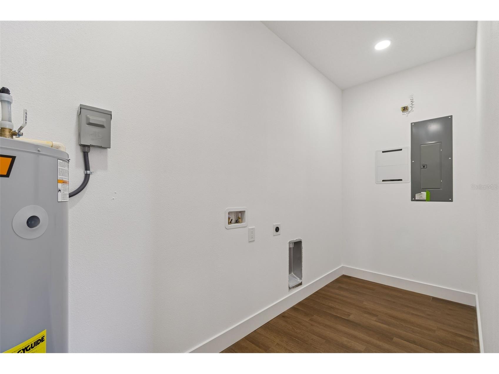 5111 68th Street N Saint Petersburg FL 33709 TB8485794 image57