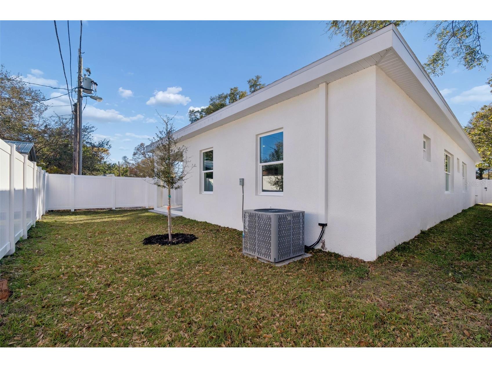 5111 68th Street N Saint Petersburg FL 33709 TB8485794 image67