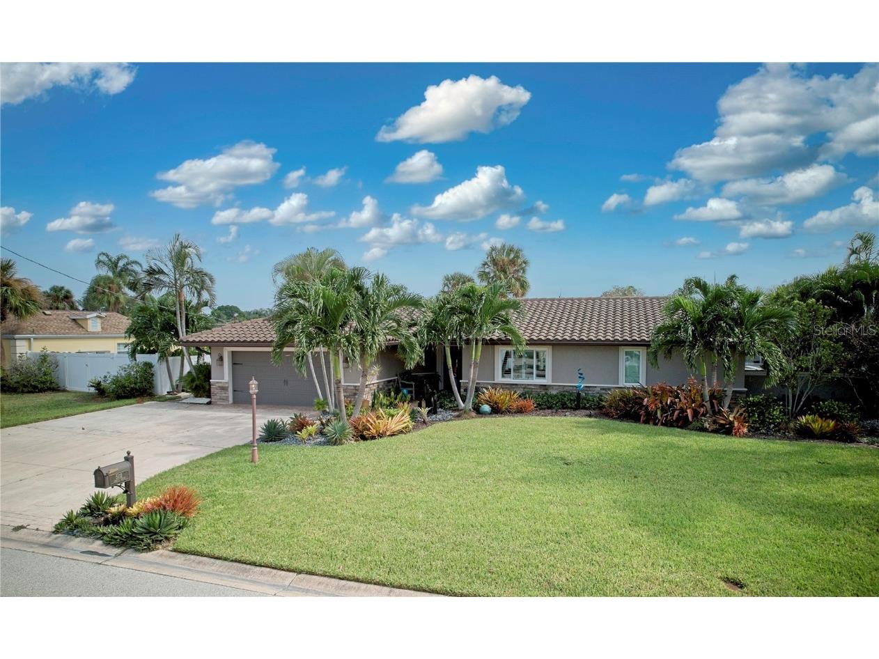 5111 Bimini Drive Bradenton FL 34210 A4585235 image1