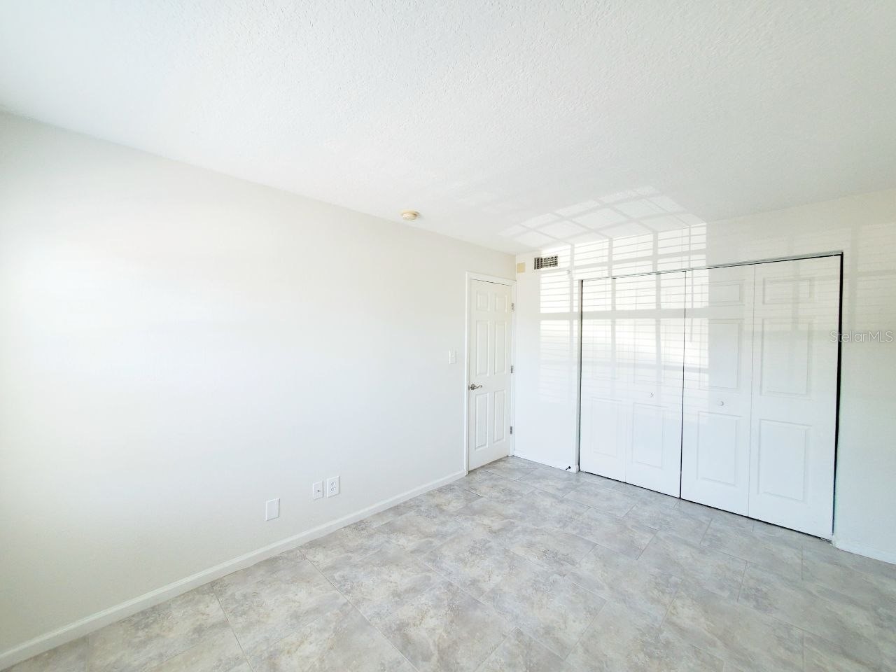 5111 Coquina Key Drive SE #A Saint Petersburg FL 33705 TB8516189 image16