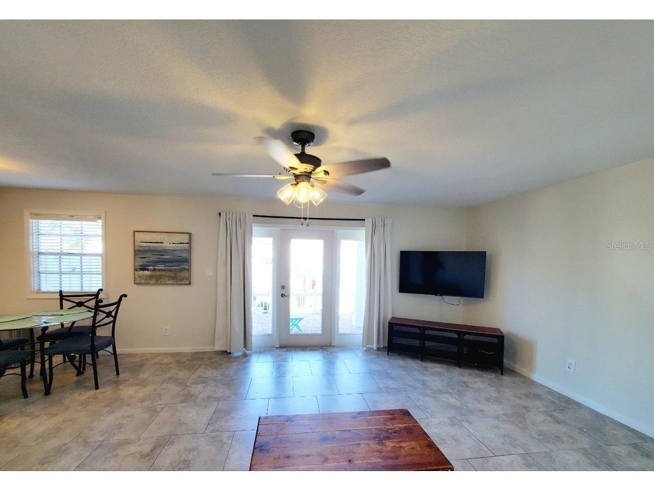 5111 Coquina Key Drive SE #A Saint Petersburg FL 33705 TB8516189 image4