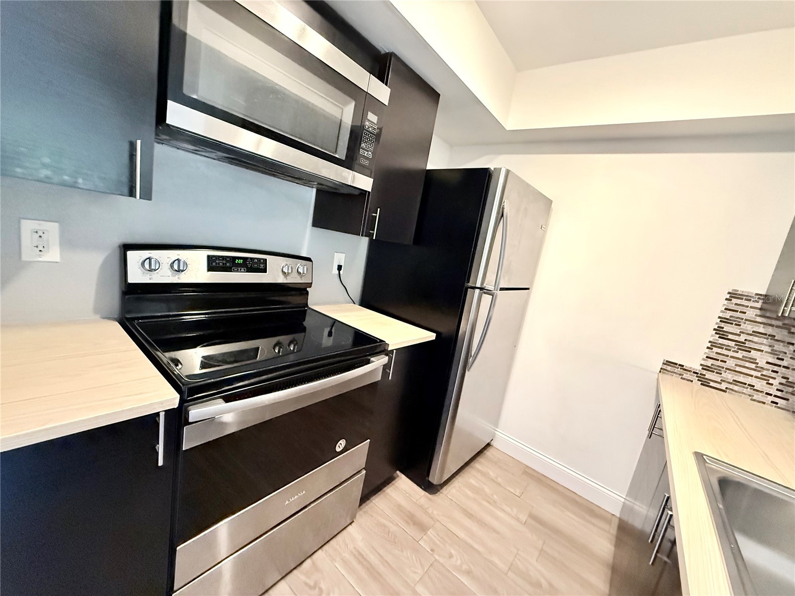 5111 Eaglesmere Drive #D10 Orlando FL 32819 R4911705 image6