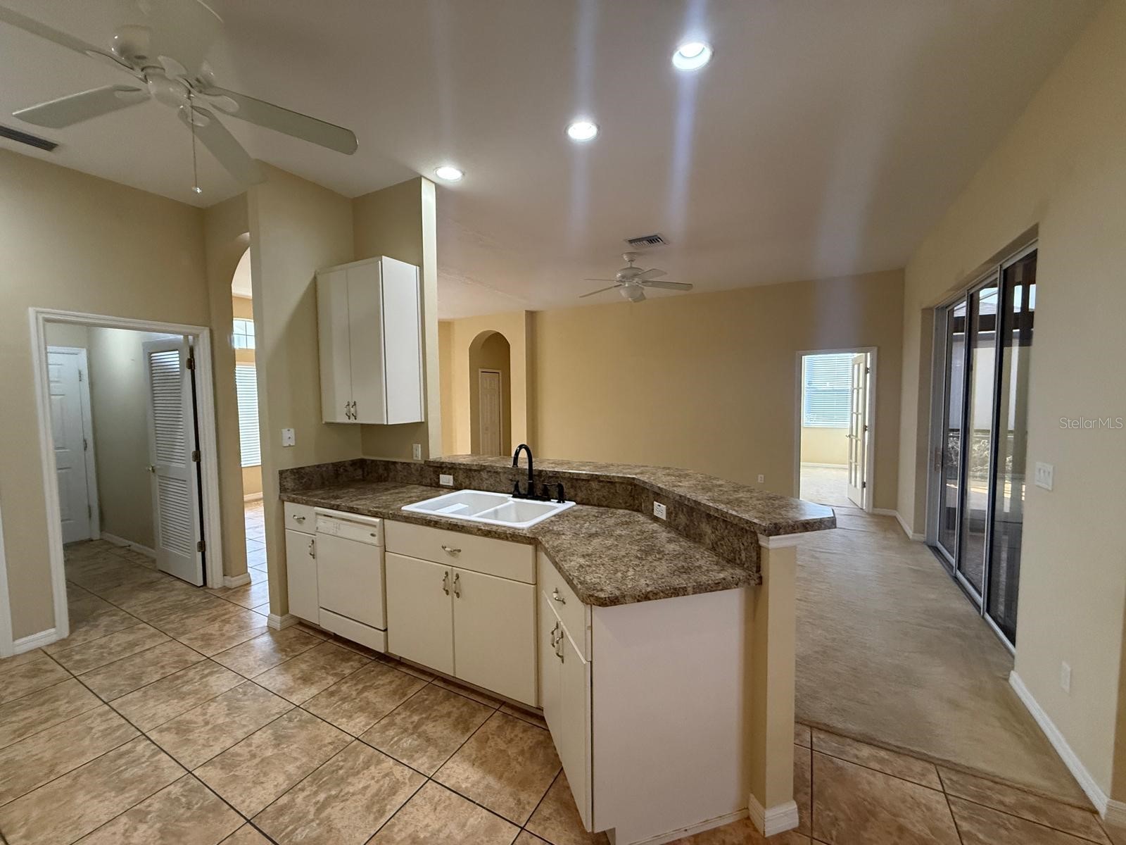 5111 Ironsides Court Tavares FL 32778 O6405638 image3