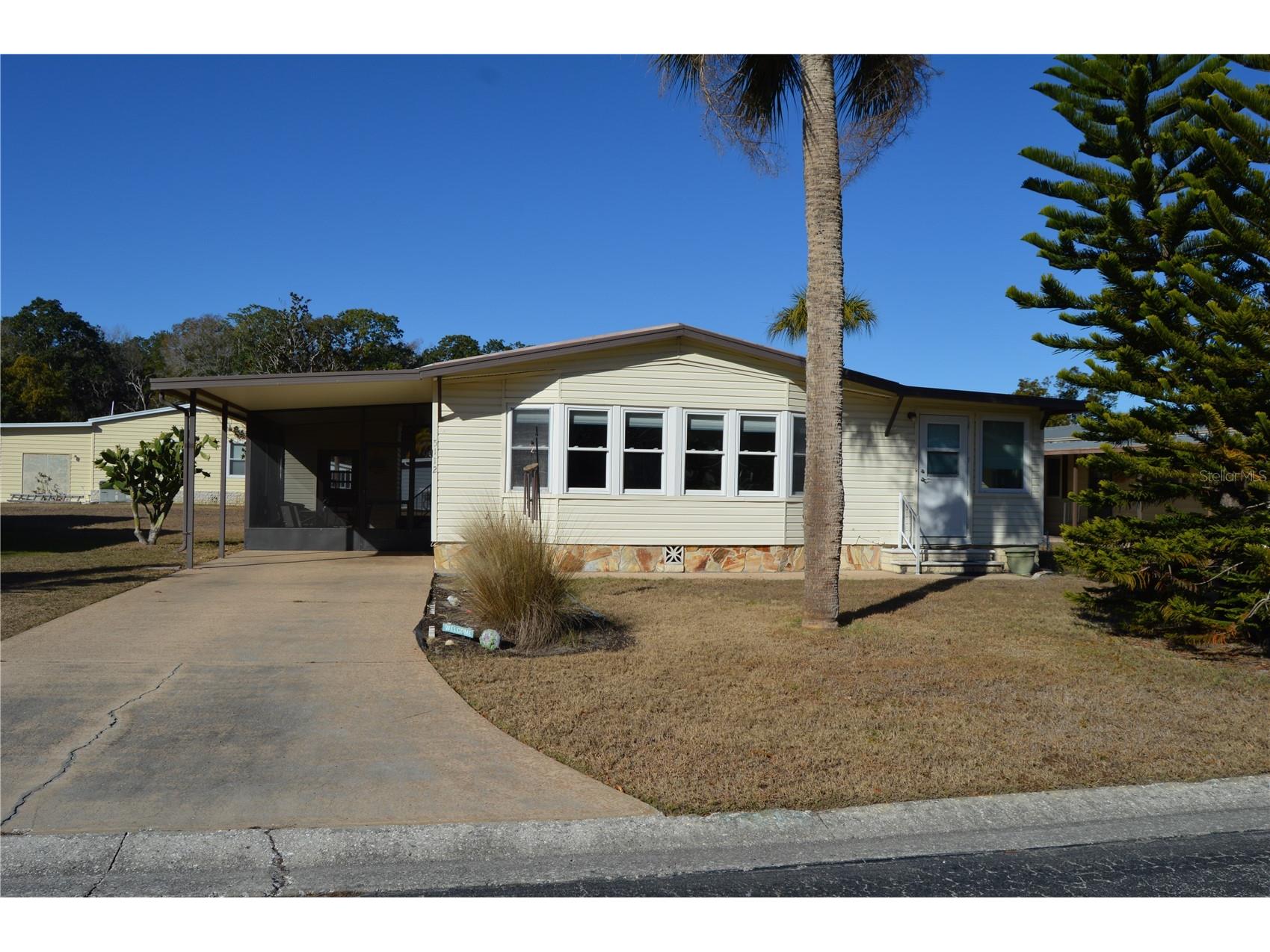 5112 Forest Glenn Drive Spring Hill FL 34607 W7882820 image1