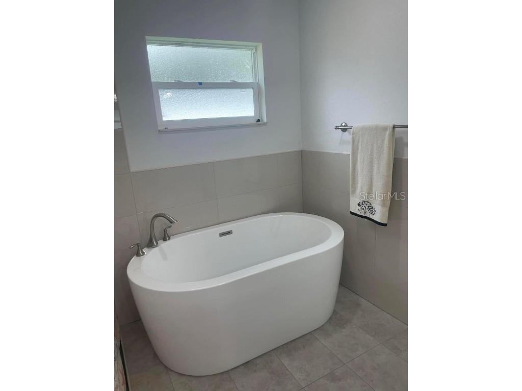 5112 Pacific Weeki Wachee FL 34607 TB8411194 image4