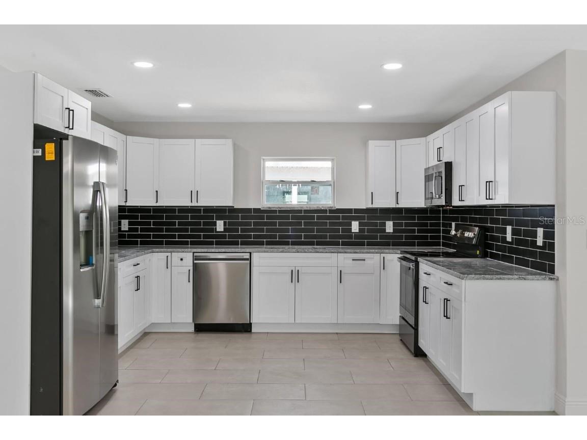 5112 Pacific Weeki Wachee FL 34607 TB8411194 image8