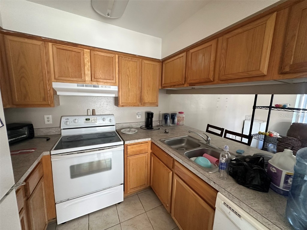 5112 Sunridge Palms Drive Tampa FL 33617 TB8440510 image10