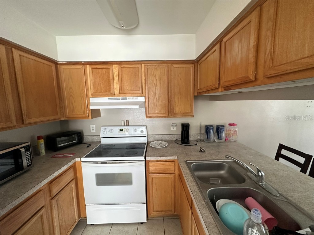 5112 Sunridge Palms Drive Tampa FL 33617 TB8440510 image9