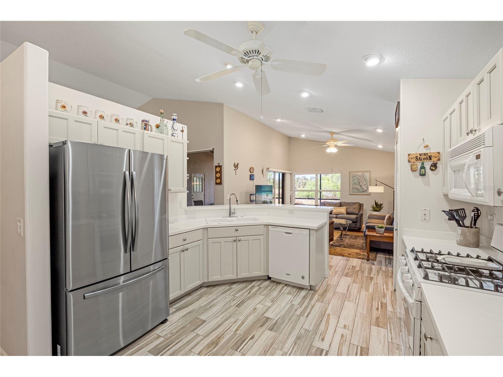 5113 Flagstone Drive Sarasota FL 34238 A4684602 image12
