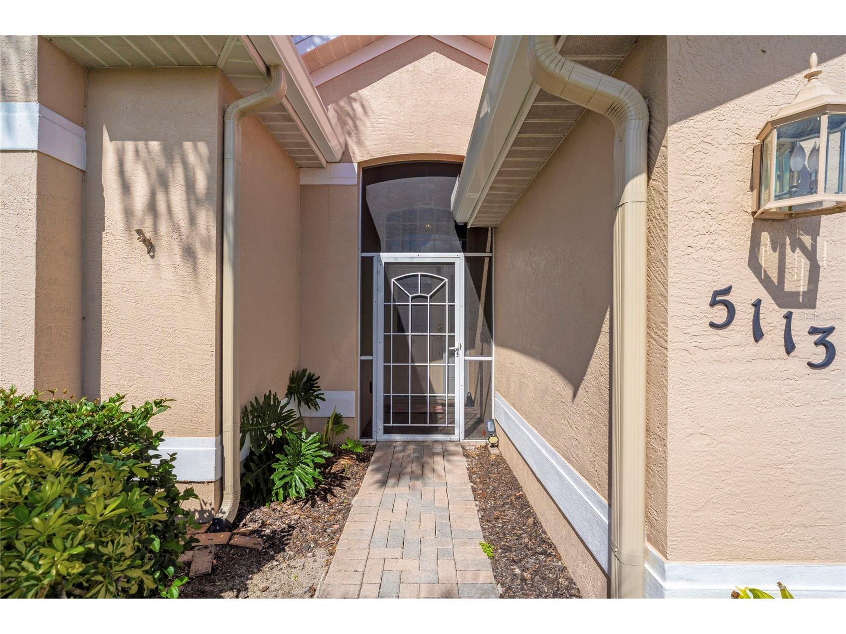 5113 Flagstone Drive Sarasota FL 34238 A4684602 image3