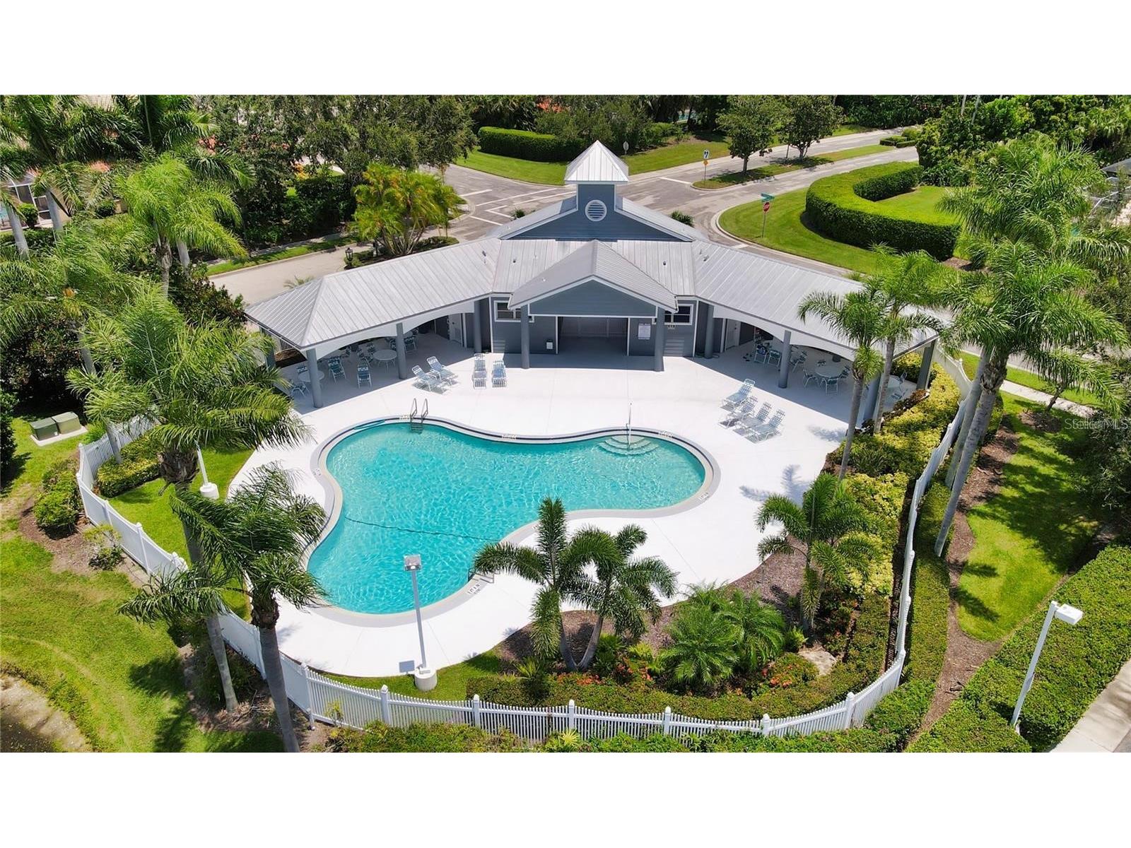 5113 Flagstone Drive Sarasota FL 34238 A4684602 image40