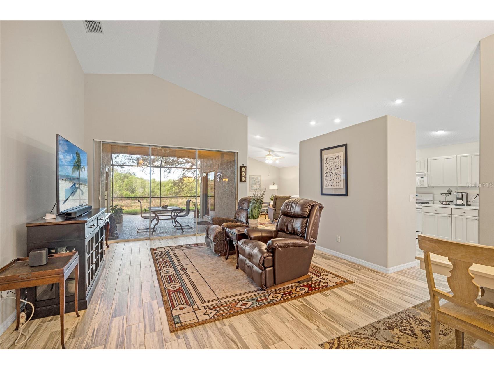 5113 Flagstone Drive Sarasota FL 34238 A4684602 image8