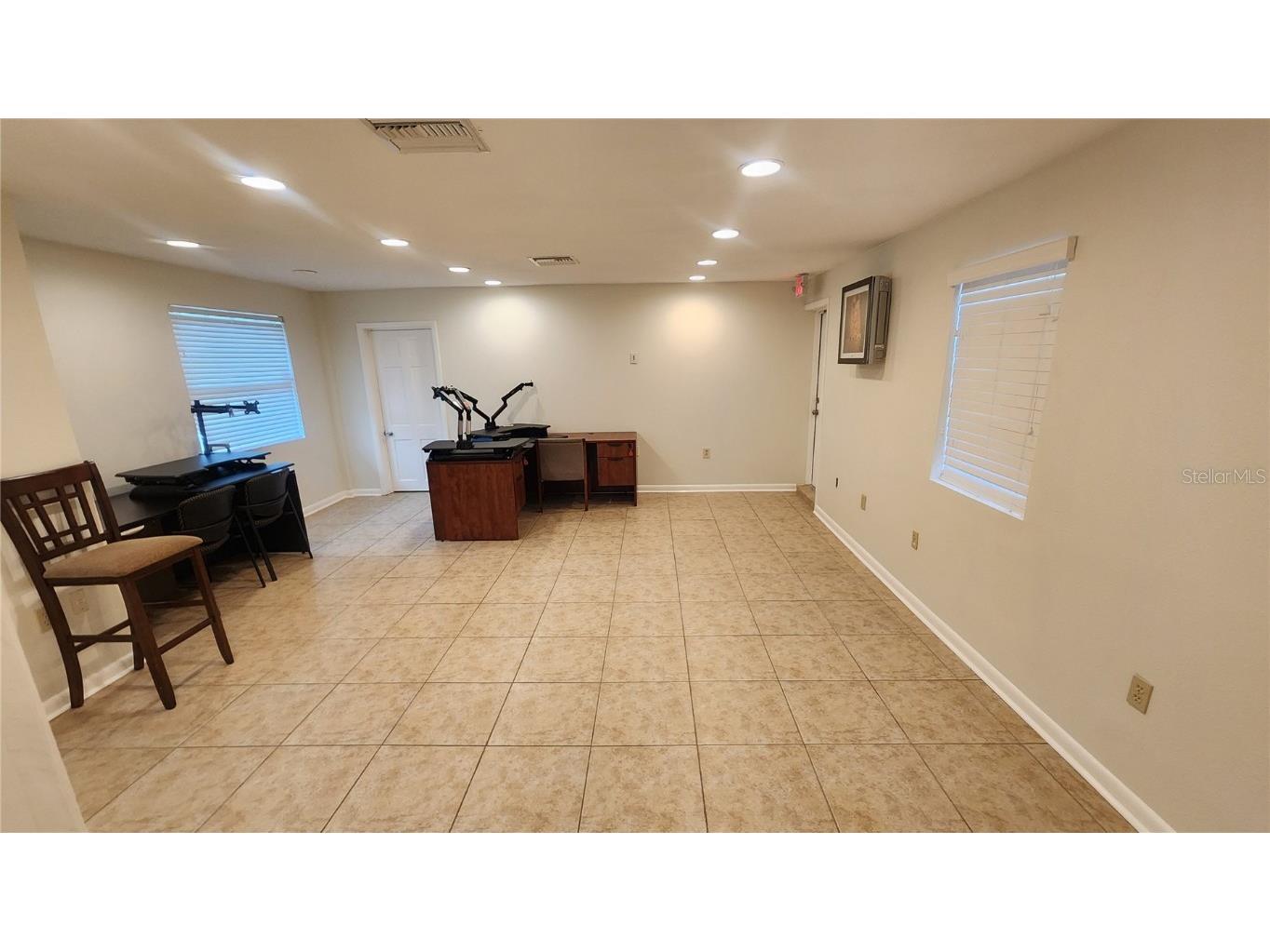 5113 Memorial Highway Tampa FL 33634 TB8457969 image7