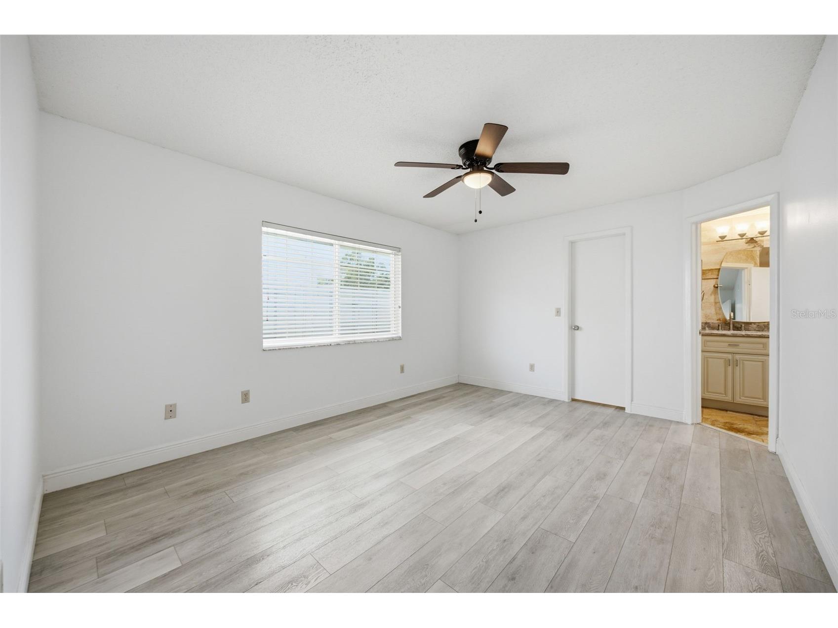 5113 Pennsbury Drive Tampa FL 33624 TB8521488 image33