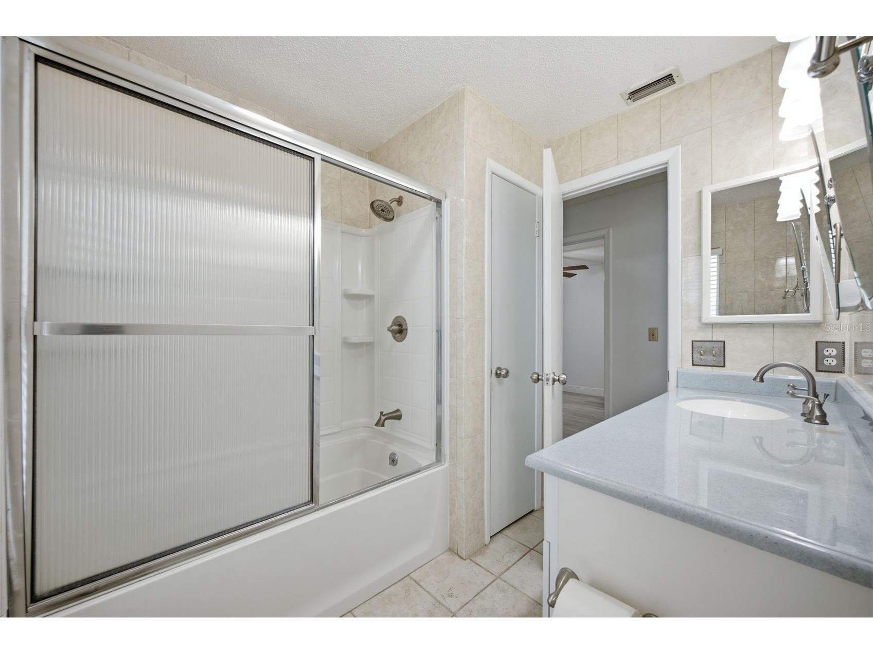 5113 Pennsbury Drive Tampa FL 33624 TB8521488 image38