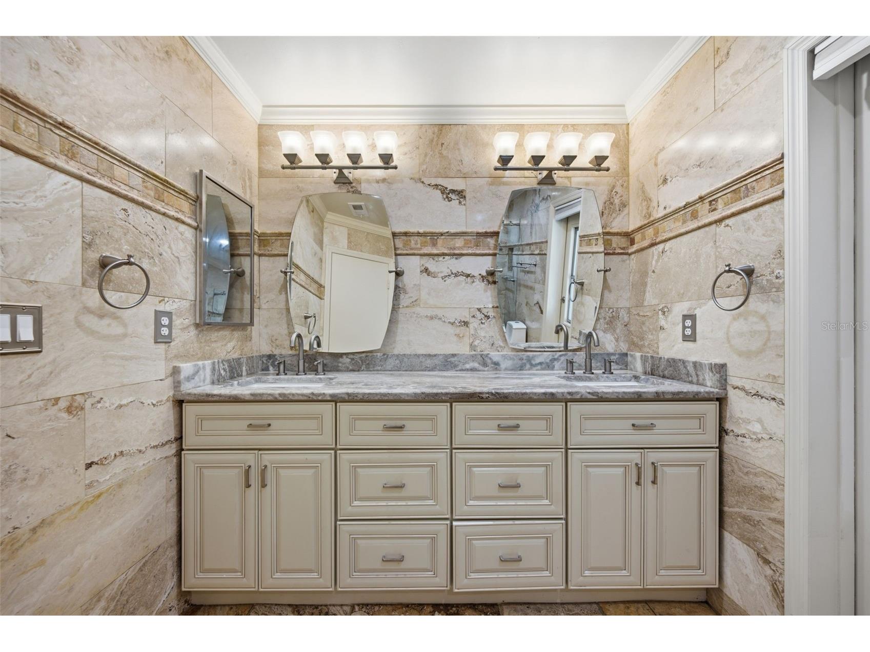 5113 Pennsbury Drive Tampa FL 33624 TB8521488 image39