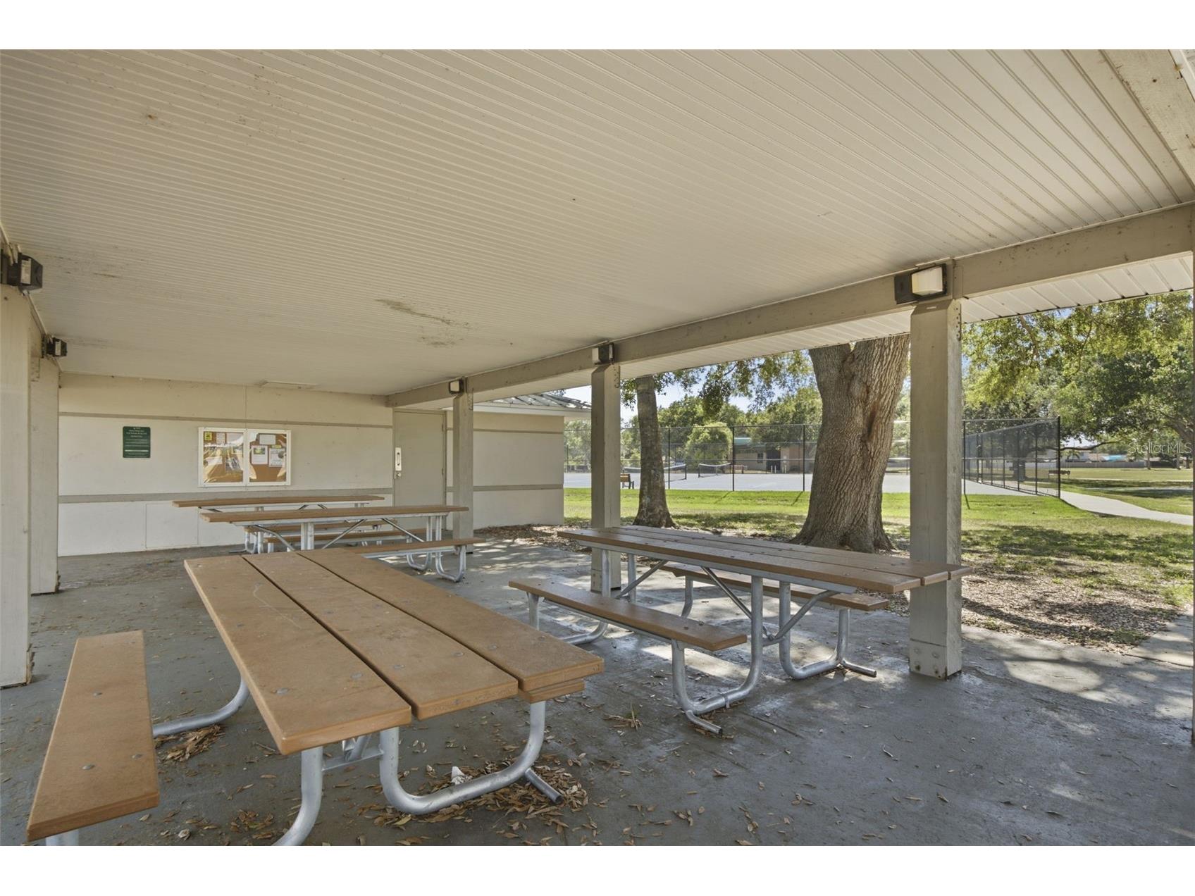 5113 Pennsbury Drive Tampa FL 33624 TB8521488 image72