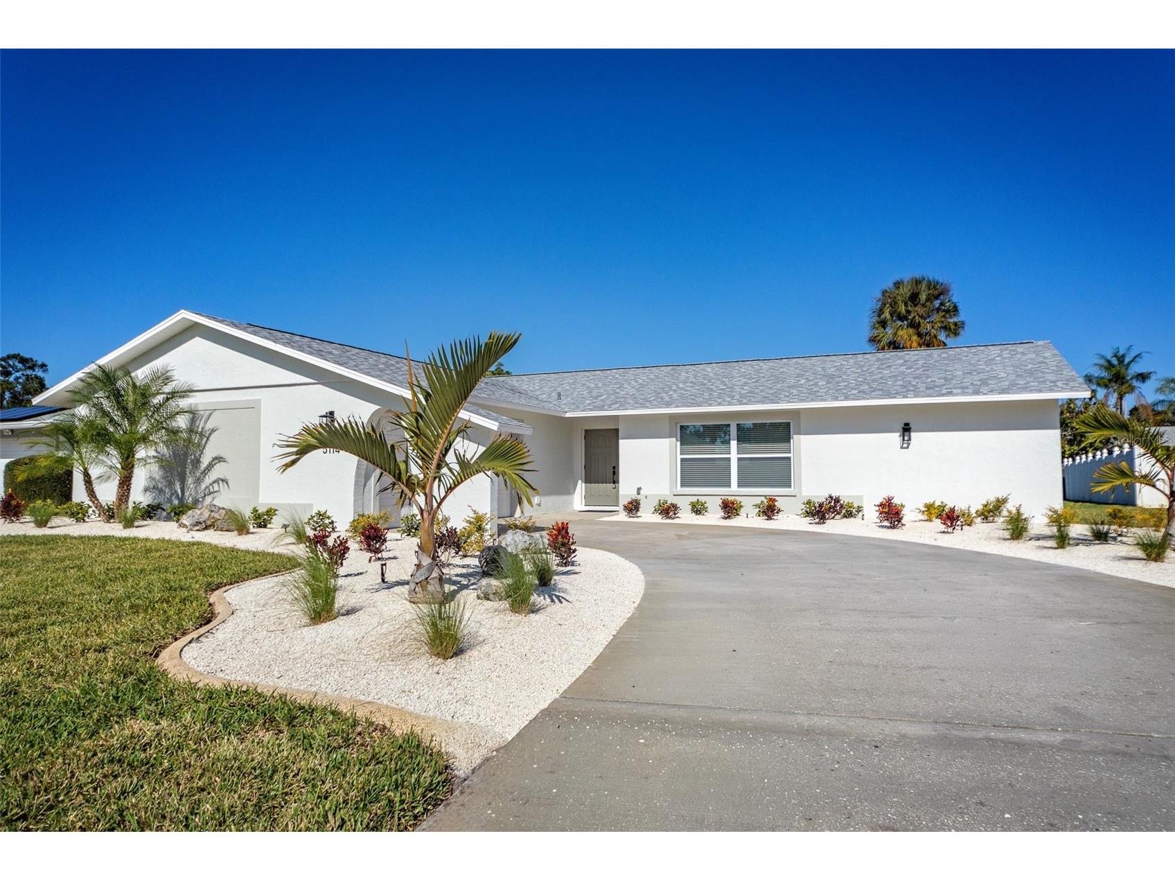 5114 36th Avenue Drive W Bradenton FL 34209 A4675424 image1