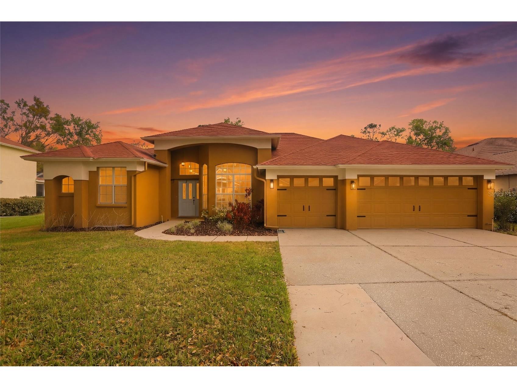 5114 Twin Creeks Drive Valrico FL 33596 A4685389 image1