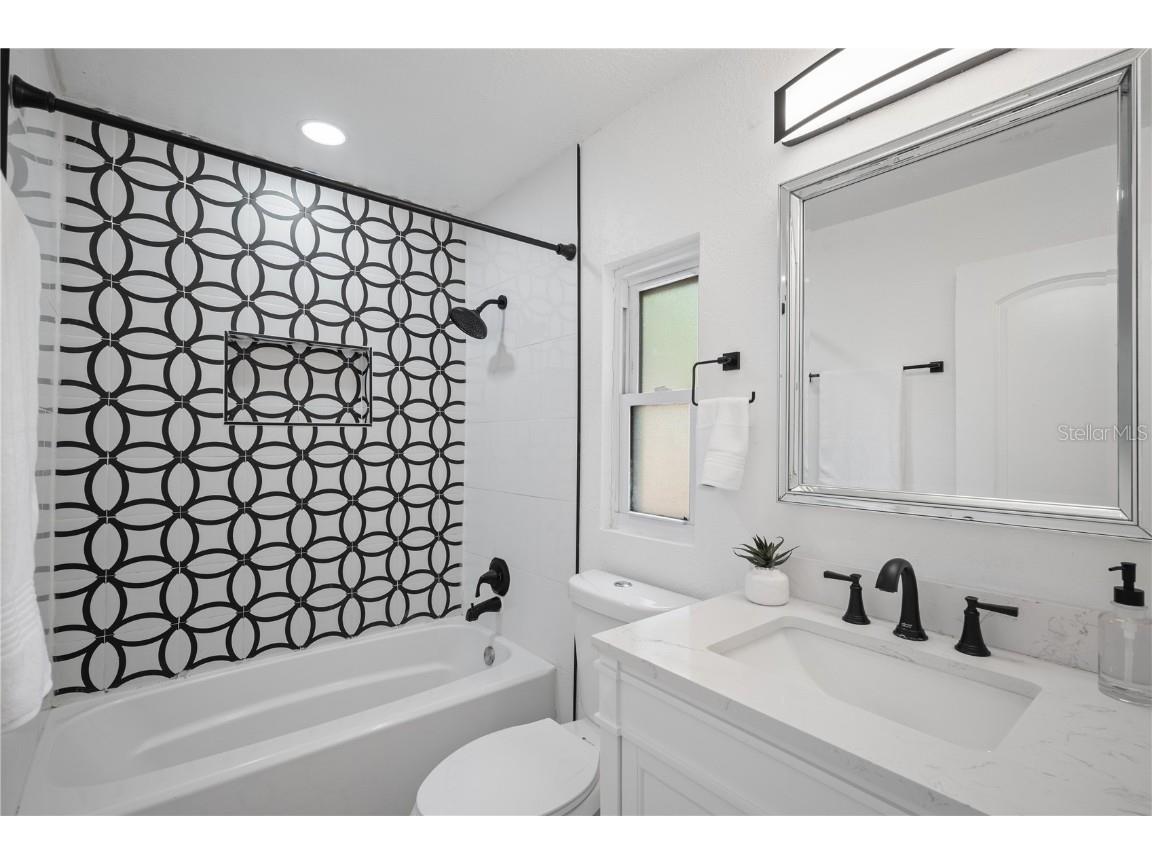 5115 16th Street N Saint Petersburg FL 33703 TB8422781 image12