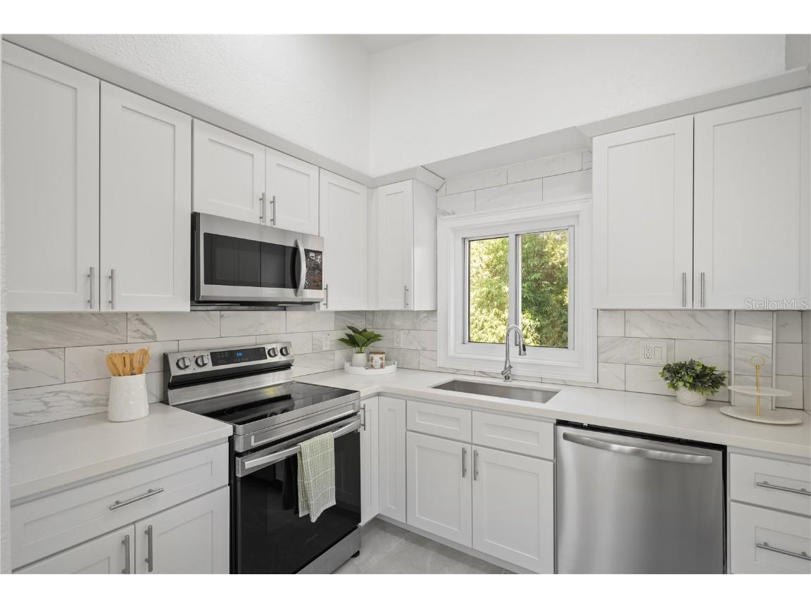 5115 16th Street N Saint Petersburg FL 33703 TB8422781 image5