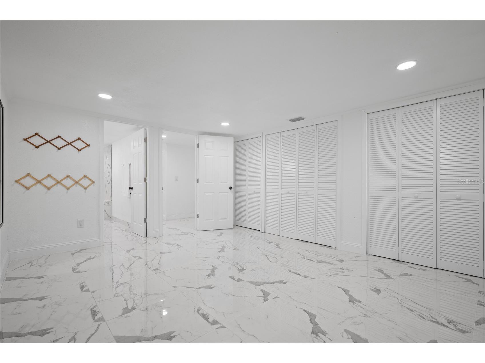 5115 16th Street N Saint Petersburg FL 33703 TB8477639 image10