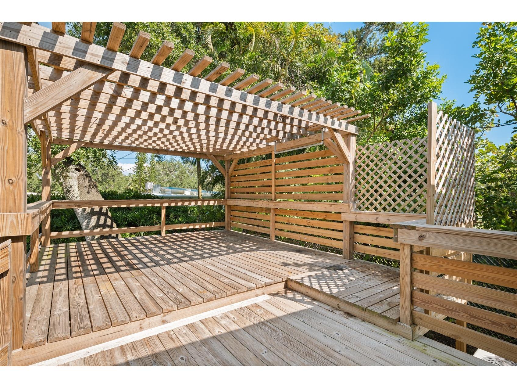 5115 16th Street N Saint Petersburg FL 33703 TB8477639 image19