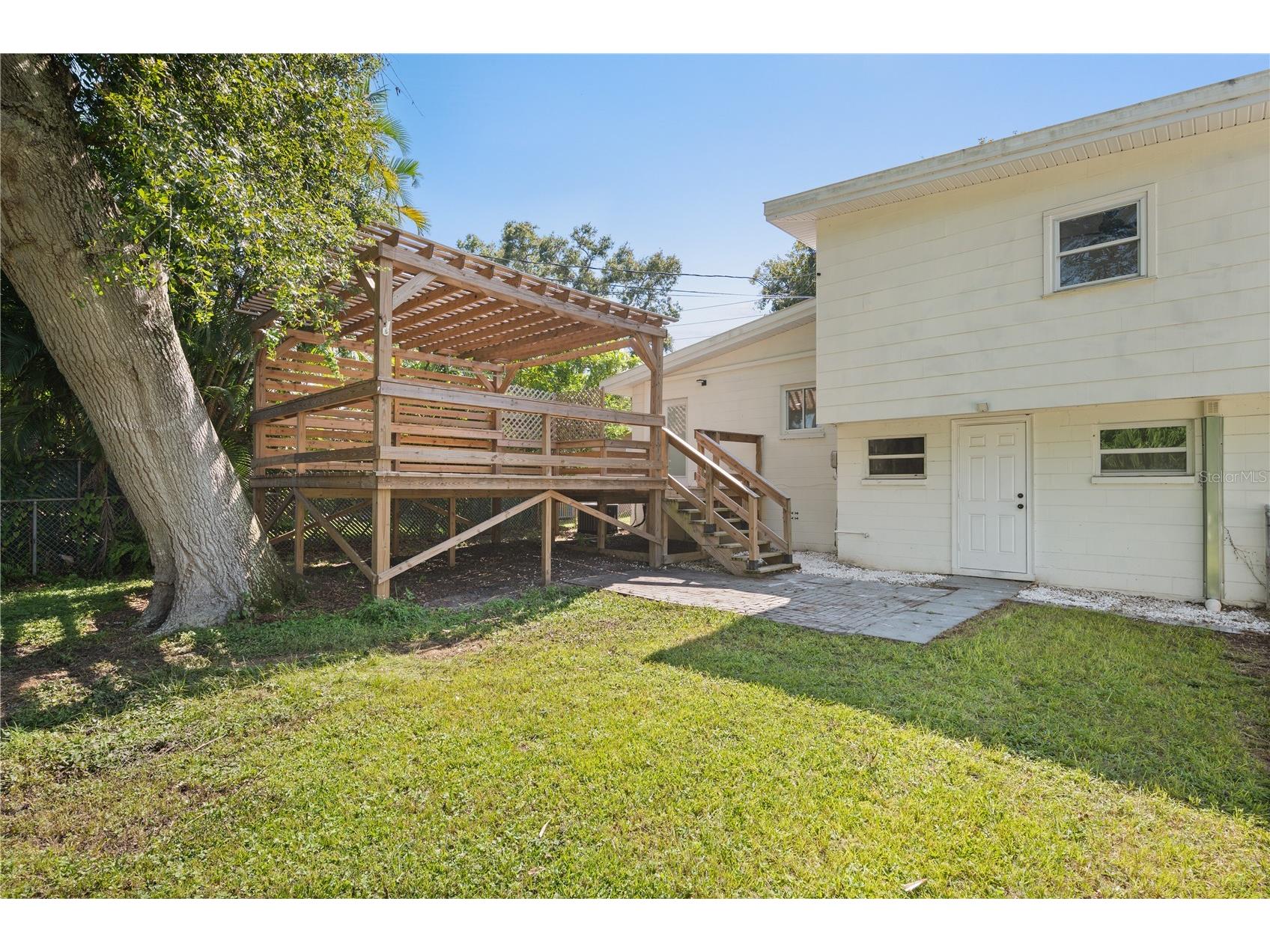 5115 16th Street N Saint Petersburg FL 33703 TB8477639 image23