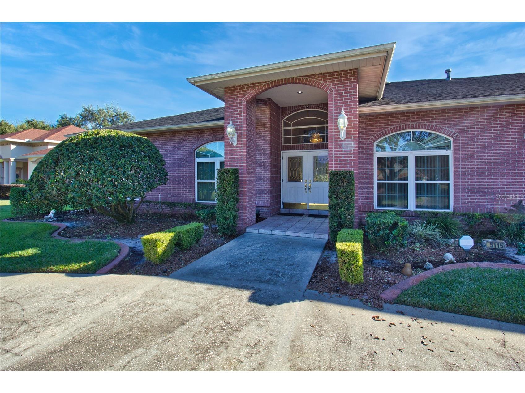 5115 Deeson Pointe Court Lakeland FL 33805 TB8456110 image1