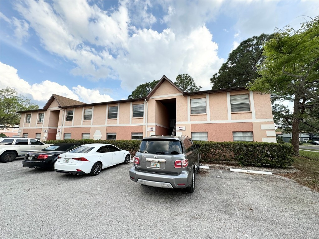 5115 Pinewood Drive NE #9 Palm Bay FL 32905 O6187522 image1