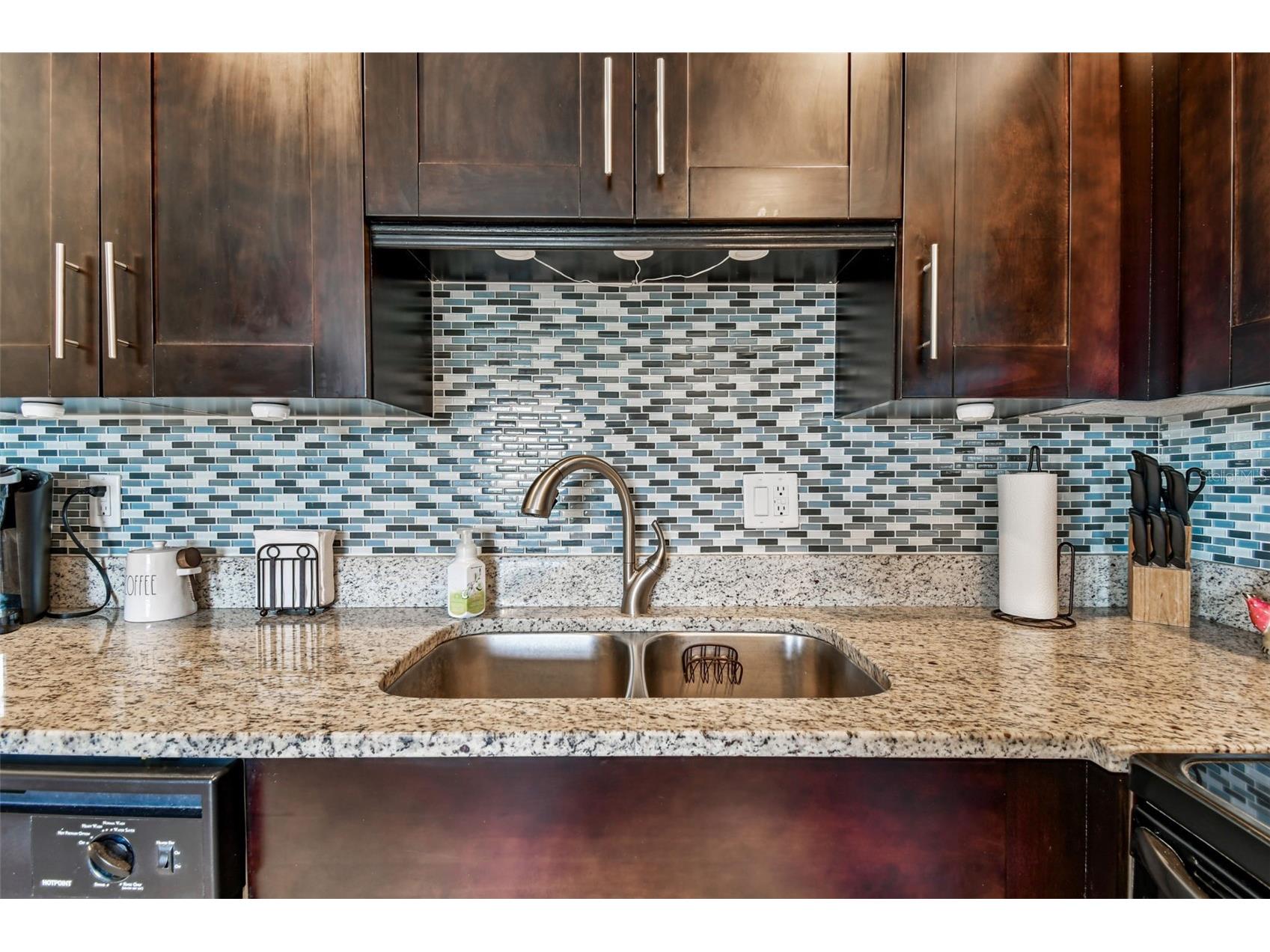 5116 Beach Drive SE #D Saint Petersburg FL 33705 - TAMPA BAY LITTLE BAYOU TB8432483 image18