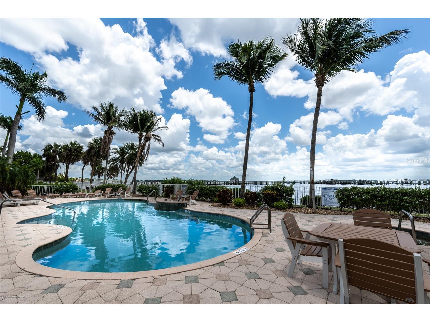 5116 Melbourne Street #B303 Punta Gorda FL 33980 C7526354 image3