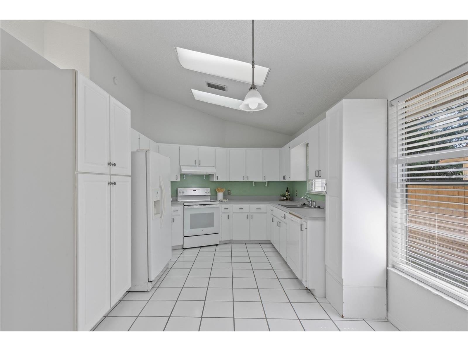 5116 Plantation Drive Holiday FL 34690 TB8523471 image5